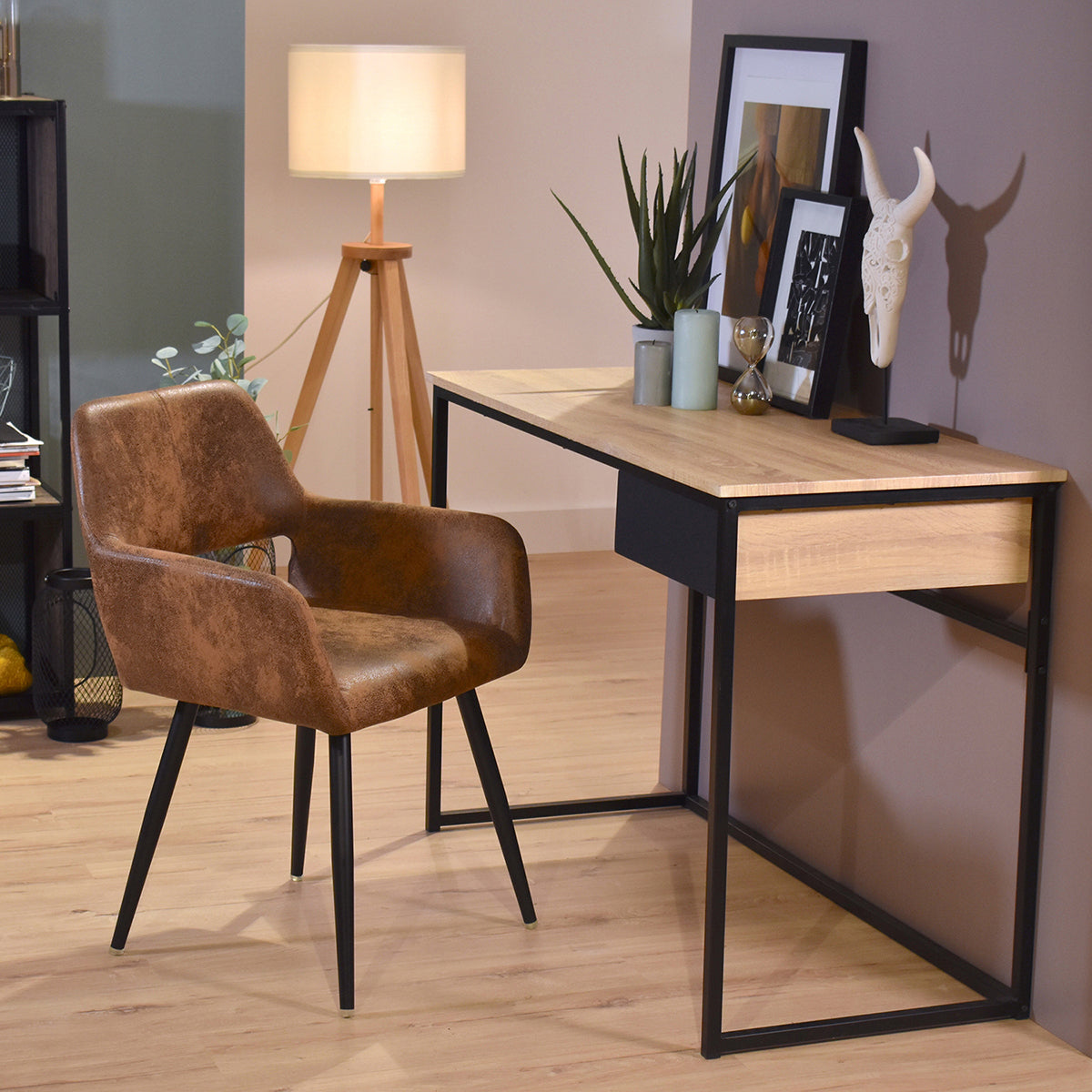 Set de 2 Sillas Decorativas Vintage para Comedor o Sala con Descansabrazos Tapizadas en Piel Sintética Café