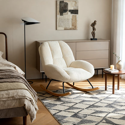 Silla Mecedora Tapizada de Pana Beige con Base de Madera y Metal